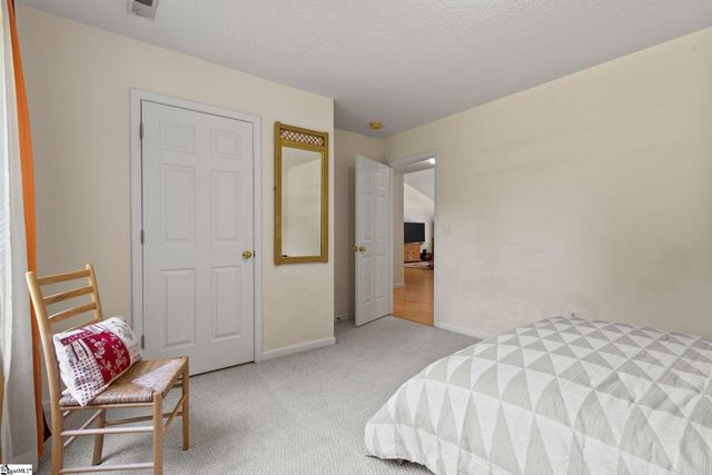 111 Dillard Road, Duncan, SC 29334