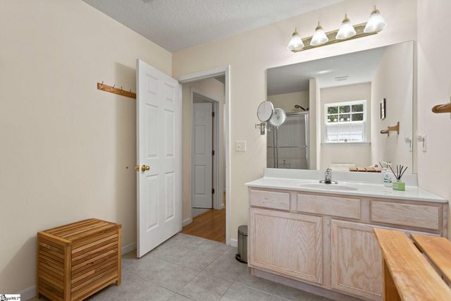 111 Dillard Road, Duncan, SC 29334