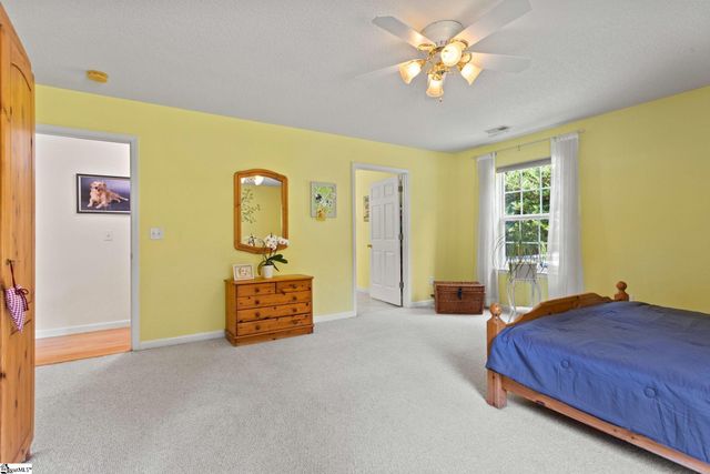111 Dillard Road, Duncan, SC 29334