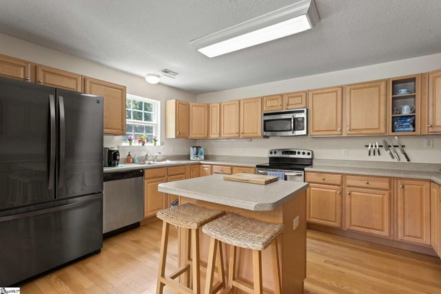 111 Dillard Road, Duncan, SC 29334