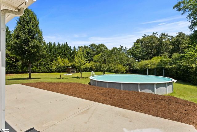 111 Dillard Road, Duncan, SC 29334