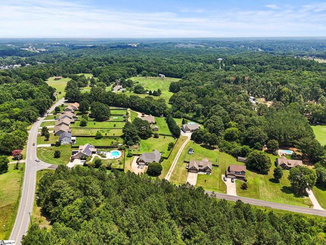 111 Dillard Road, Duncan, SC 29334