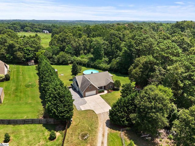 111 Dillard Road, Duncan, SC 29334