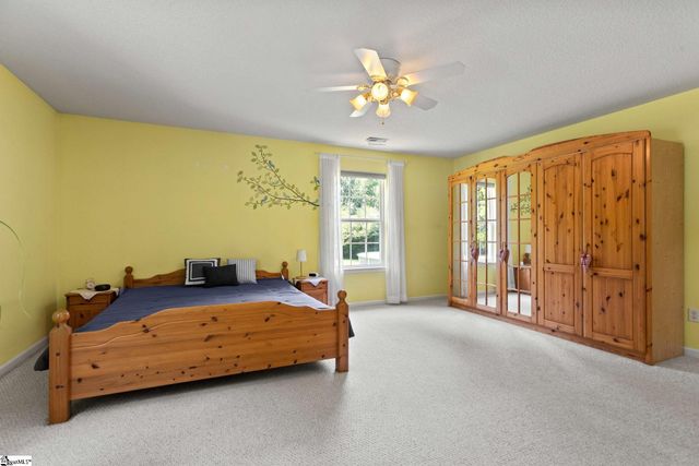 111 Dillard Road, Duncan, SC 29334