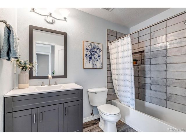 930 Button Rock Dr P85, Longmont, CO 80504