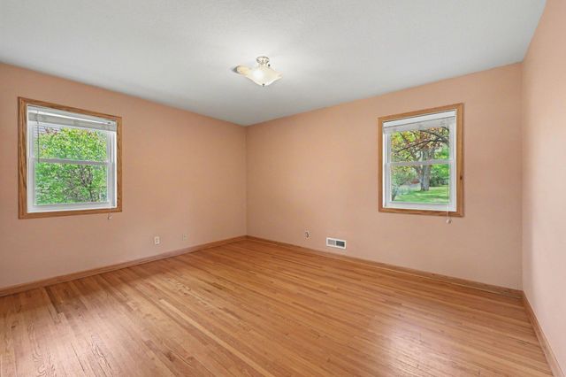 2115 W 105th Street, Bloomington, MN 55431