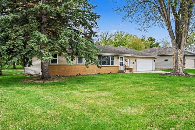 2115 W 105th Street, Bloomington, MN 55431