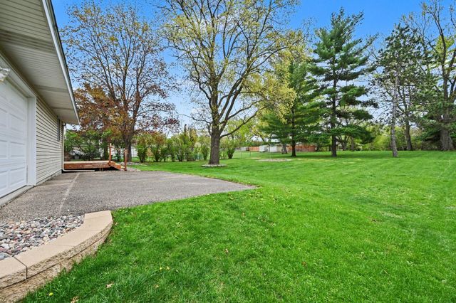 2115 W 105th Street, Bloomington, MN 55431