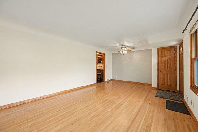 2115 W 105th Street, Bloomington, MN 55431