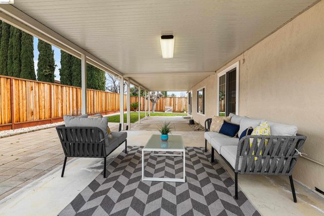 1631 Limewood Pl, Pittsburg, CA 94565