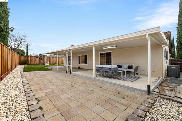 1631 Limewood Pl, Pittsburg, CA 94565