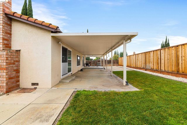 1631 Limewood Pl, Pittsburg, CA 94565