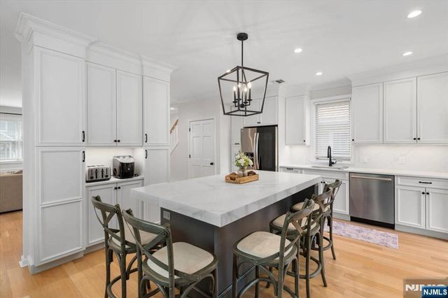 242 Washington Avenue, Rutherford, NJ 07070