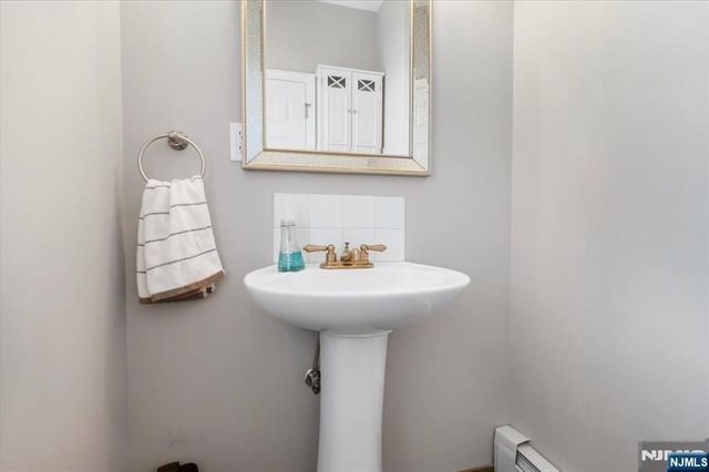 242 Washington Avenue, Rutherford, NJ 07070