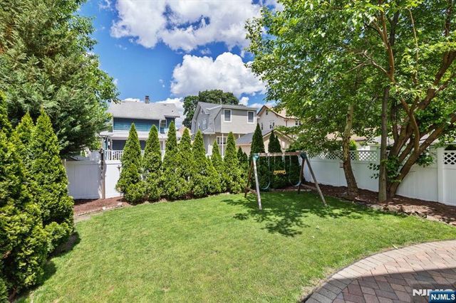 242 Washington Avenue, Rutherford, NJ 07070