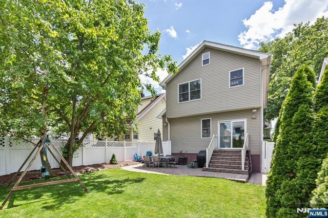 242 Washington Avenue, Rutherford, NJ 07070