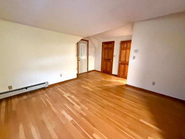 12 Keenan St 3, Watertown, MA 02472