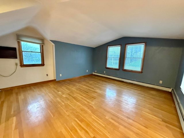 12 Keenan St 3, Watertown, MA 02472