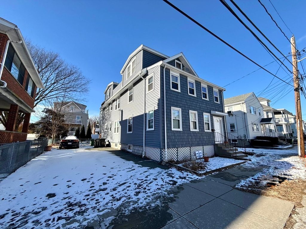 12 Keenan St 3, Watertown, MA 02472