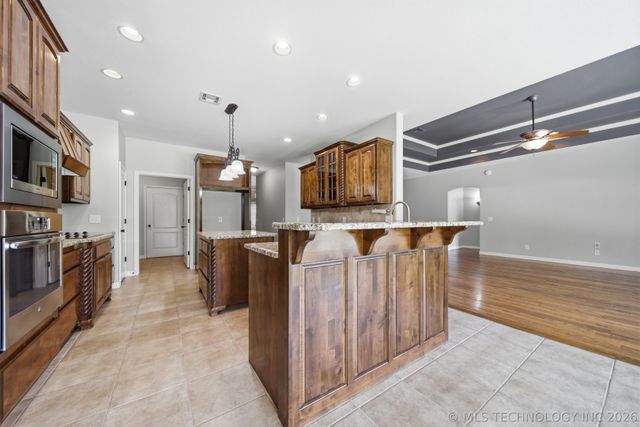 7709 E El Paso Street, Broken Arrow, OK 74014
