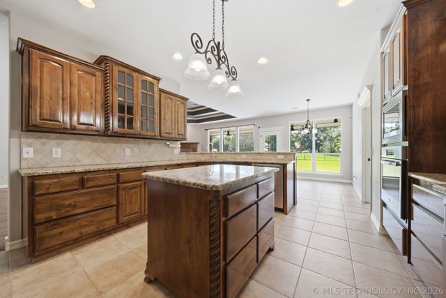 7709 E El Paso Street, Broken Arrow, OK 74014
