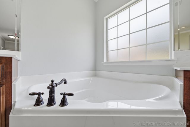 7709 E El Paso Street, Broken Arrow, OK 74014