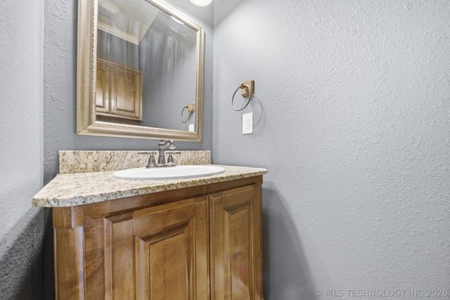 7709 E El Paso Street, Broken Arrow, OK 74014