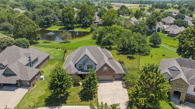 7709 E El Paso Street, Broken Arrow, OK 74014