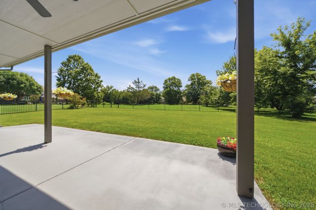 7709 E El Paso Street, Broken Arrow, OK 74014