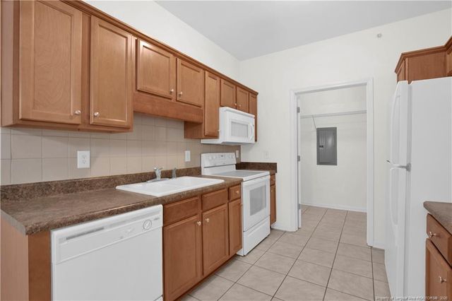 612 Marshtree Lane 304, Fayetteville, NC 28314
