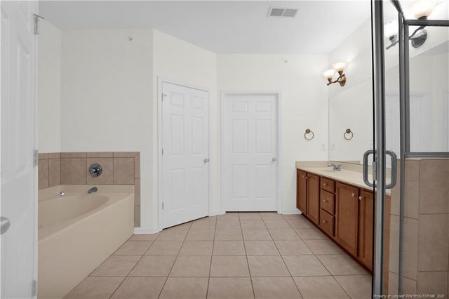 612 Marshtree Lane 304, Fayetteville, NC 28314