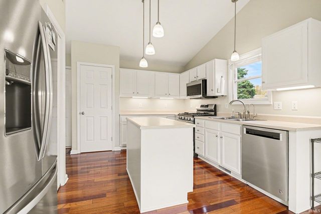 13702 Broken Wood Drive, Granger, IN 46530