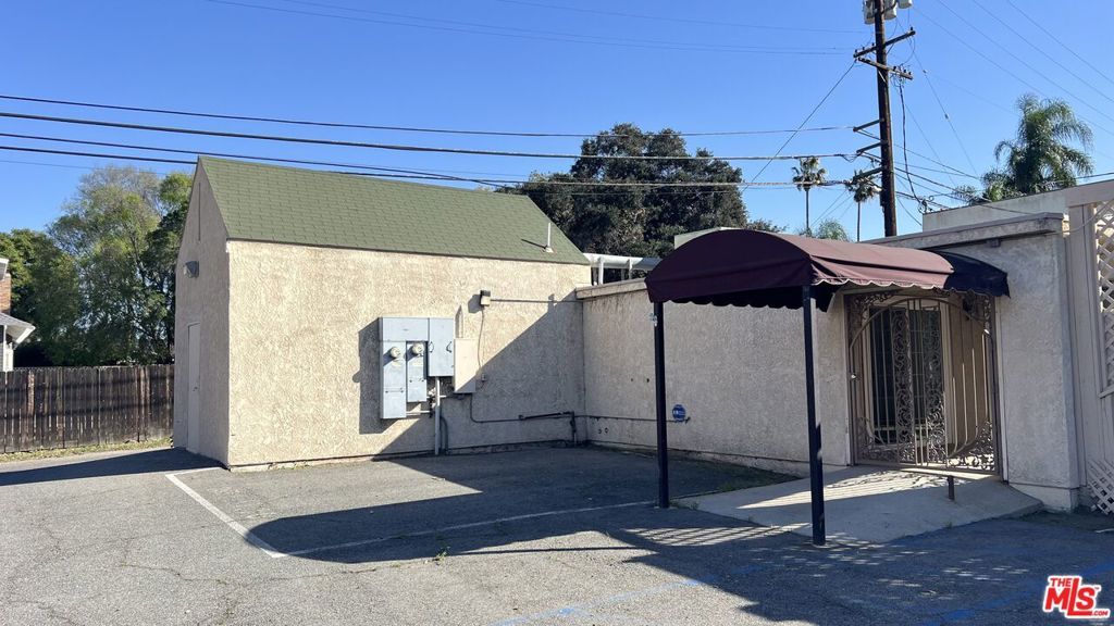 1021 S Main Street, Corona, CA 92882 — photo 2