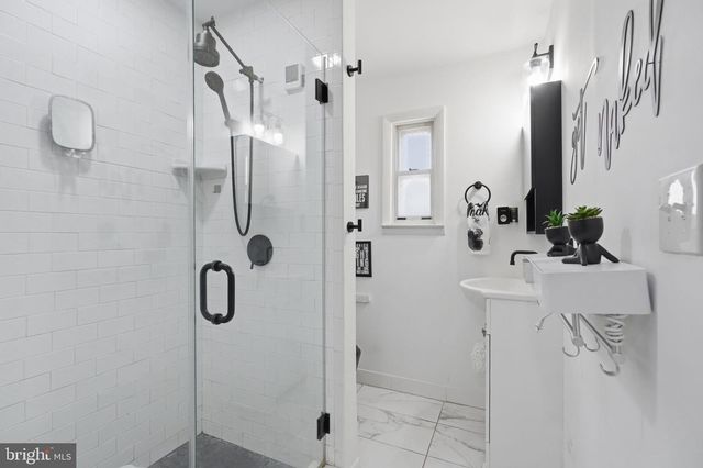 429 HILLCREST AVE, Glenolden, PA 19036