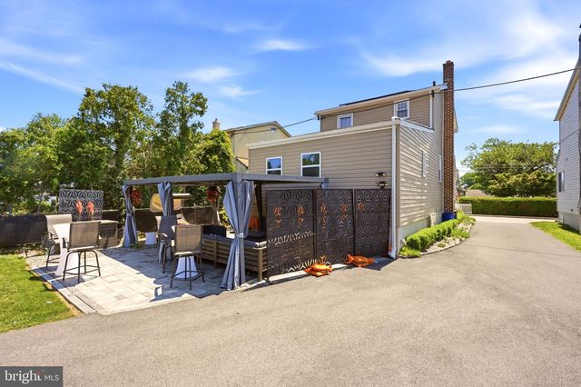 429 HILLCREST AVE, Glenolden, PA 19036