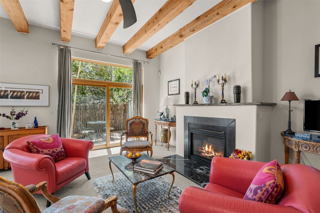 757 Viento Circle, Santa Fe, NM 87501