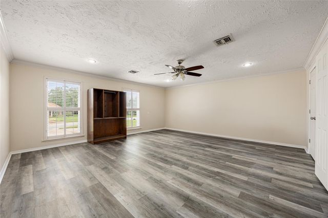 2404 Burton Drive, Bryan, TX 77802