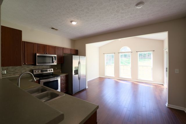 2244 Gilmore Crossing Ln, Nashville, TN 37218