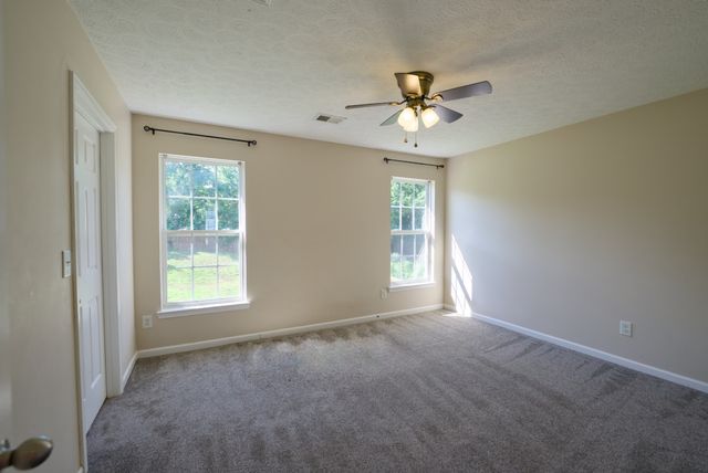 2244 Gilmore Crossing Ln, Nashville, TN 37218