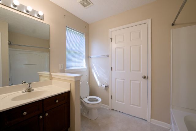 2244 Gilmore Crossing Ln, Nashville, TN 37218