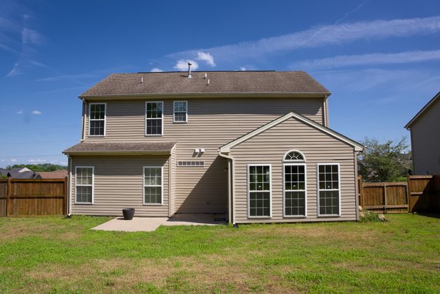 2244 Gilmore Crossing Ln, Nashville, TN 37218