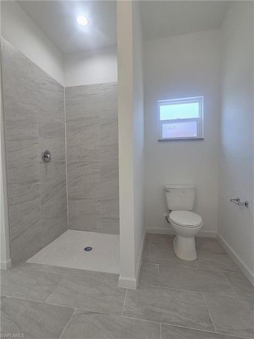3201 28th ST SW, Lehigh Acres, FL 33976