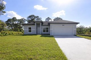 3201 28th ST SW, Lehigh Acres, FL 33976