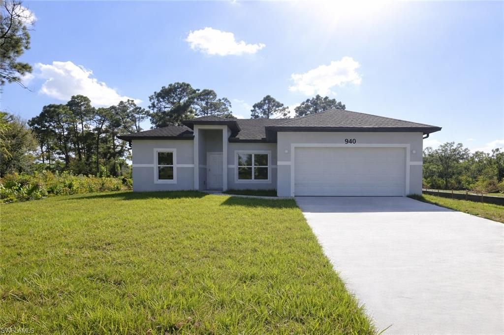 3201 28th ST SW, Lehigh Acres, FL 33976