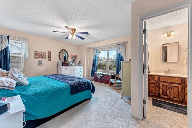 1402 S Countrywood Place, Rogers, AR 72758