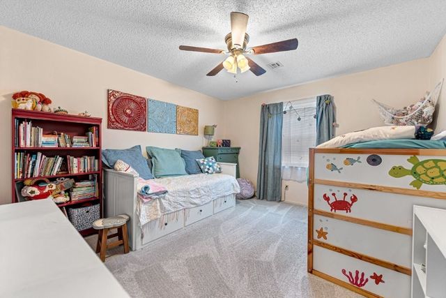 1402 S Countrywood Place, Rogers, AR 72758