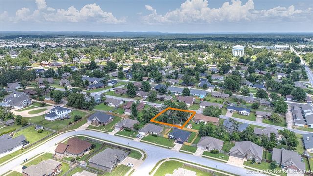 1402 S Countrywood Place, Rogers, AR 72758