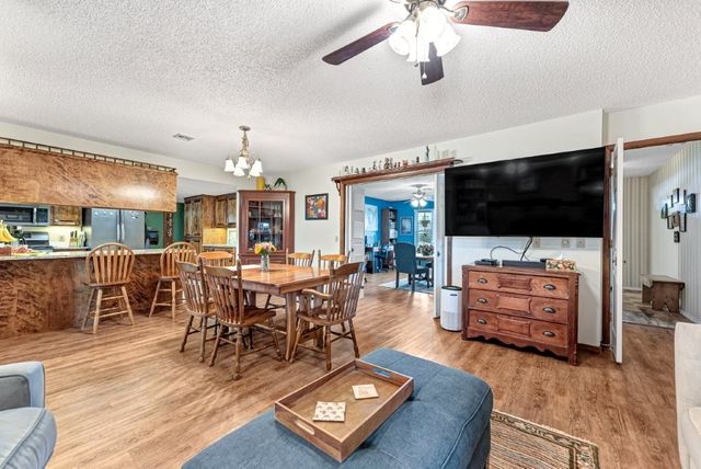 1402 S Countrywood Place, Rogers, AR 72758