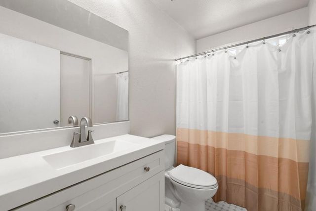 1099 38th Avenue, Santa Cruz, CA 95062