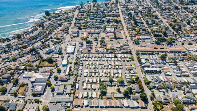 1099 38th Avenue, Santa Cruz, CA 95062